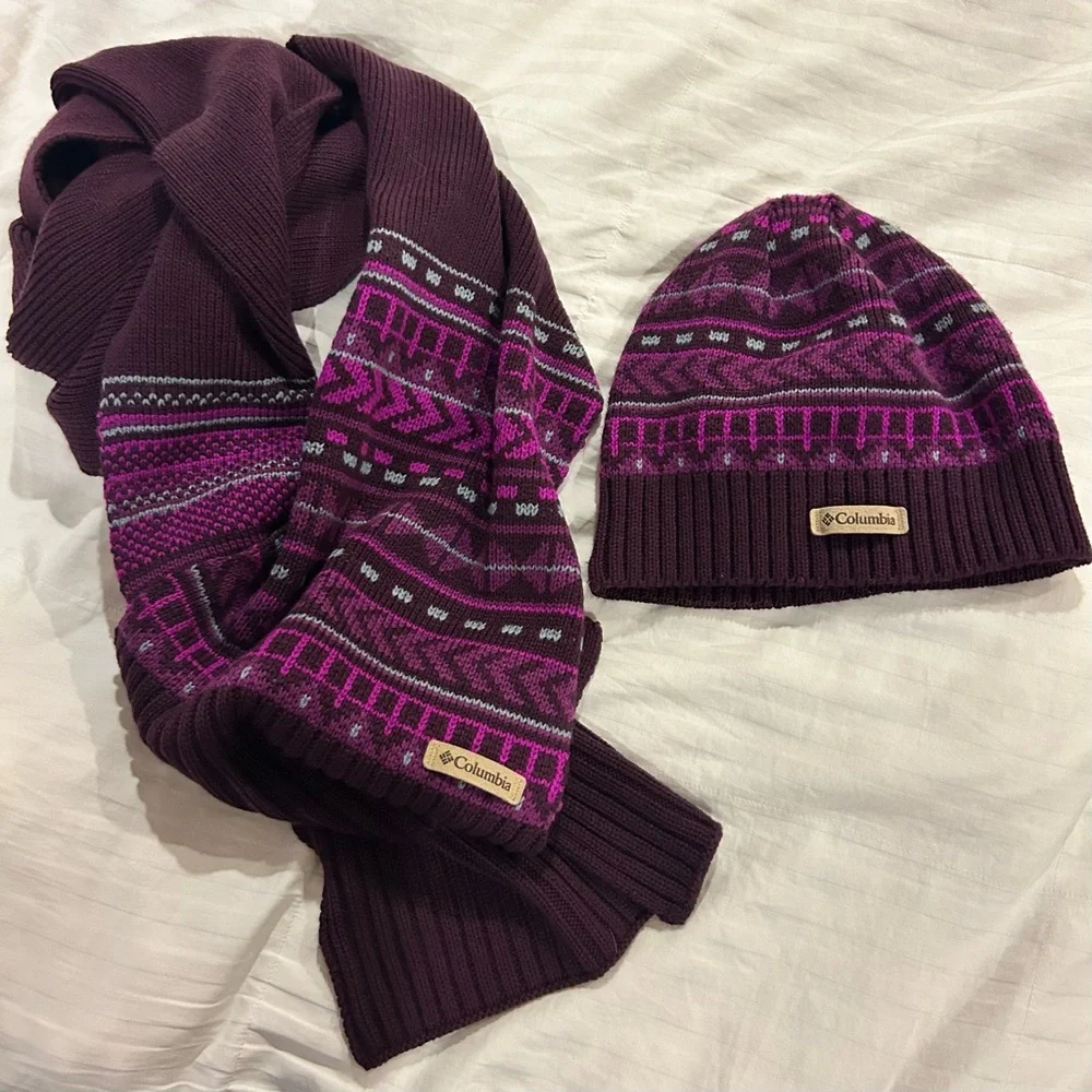 Columbia Winter‎ Hat & Scarf Set Women’s Purple Knit Pattern One Size Winter